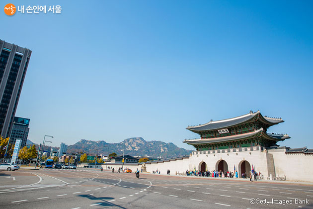 서울시는 한양도성에 이어 ‘녹색교통지역’을 강남, 여의도에도 확대한다.