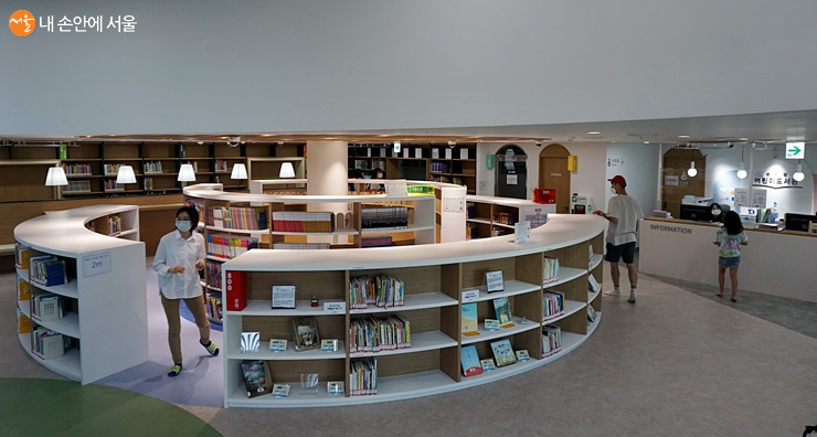 손기정어린이도서관 1층 전경 