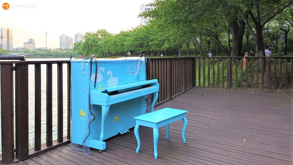 송파나루공원 만남의 광장 피아노 