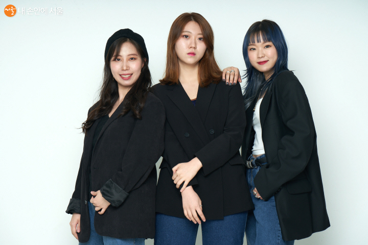 창신데님연구소 이현지, 안수희, 박지영 대표 (왼쪽부터) 